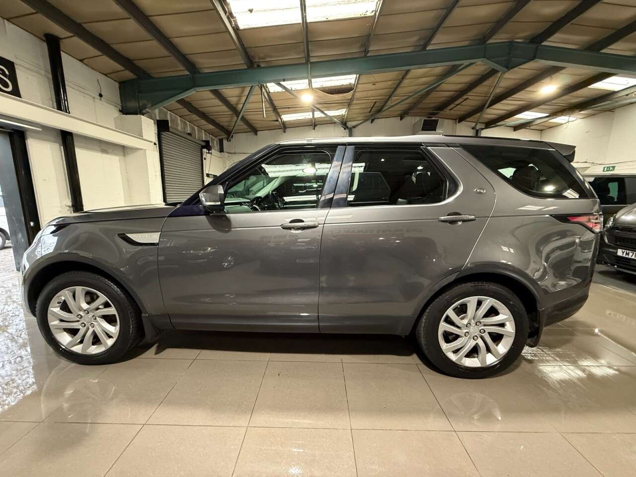 2017 LAND ROVER DISCOVERY 2017 LAND ROVER DISCOVERY