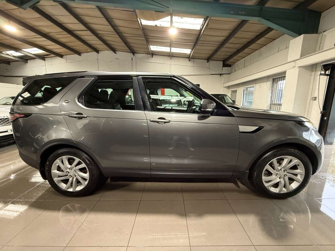 2017 LAND ROVER DISCOVERY 2017 LAND ROVER DISCOVERY