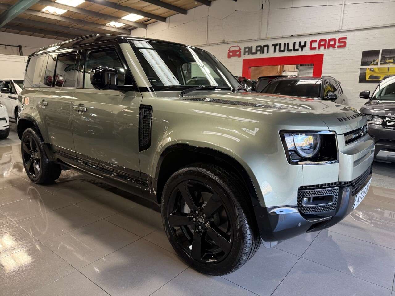 2025 LAND ROVER DEFENDER 2025 LAND ROVER DEFENDER