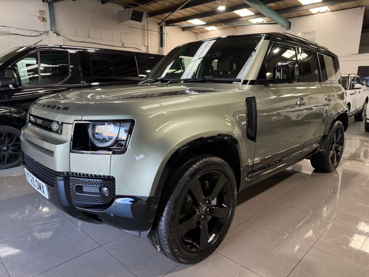 2025 LAND ROVER DEFENDER 2025 LAND ROVER DEFENDER