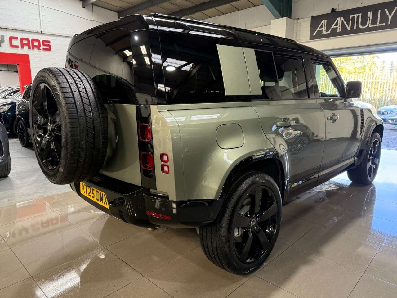 2025 LAND ROVER DEFENDER 2025 LAND ROVER DEFENDER
