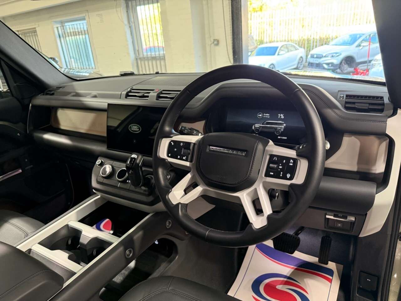 2025 LAND ROVER DEFENDER 2025 LAND ROVER DEFENDER