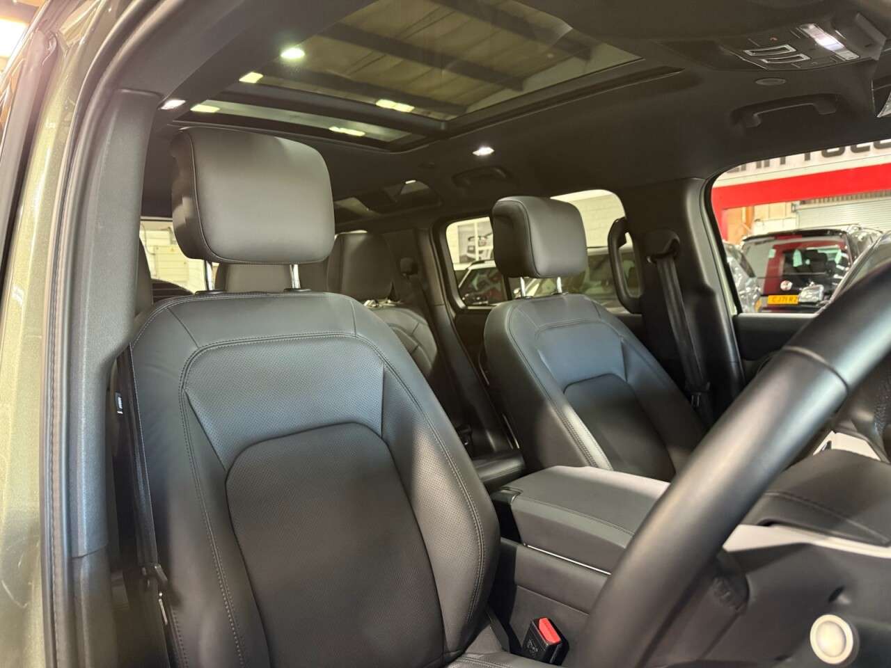 2025 LAND ROVER DEFENDER 2025 LAND ROVER DEFENDER