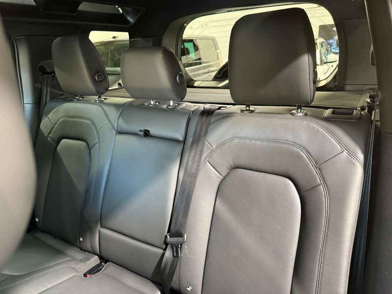 2025 LAND ROVER DEFENDER 2025 LAND ROVER DEFENDER