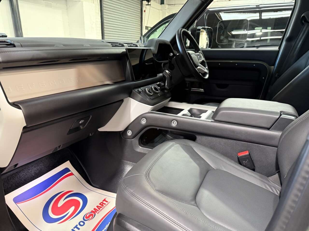 2025 LAND ROVER DEFENDER 2025 LAND ROVER DEFENDER