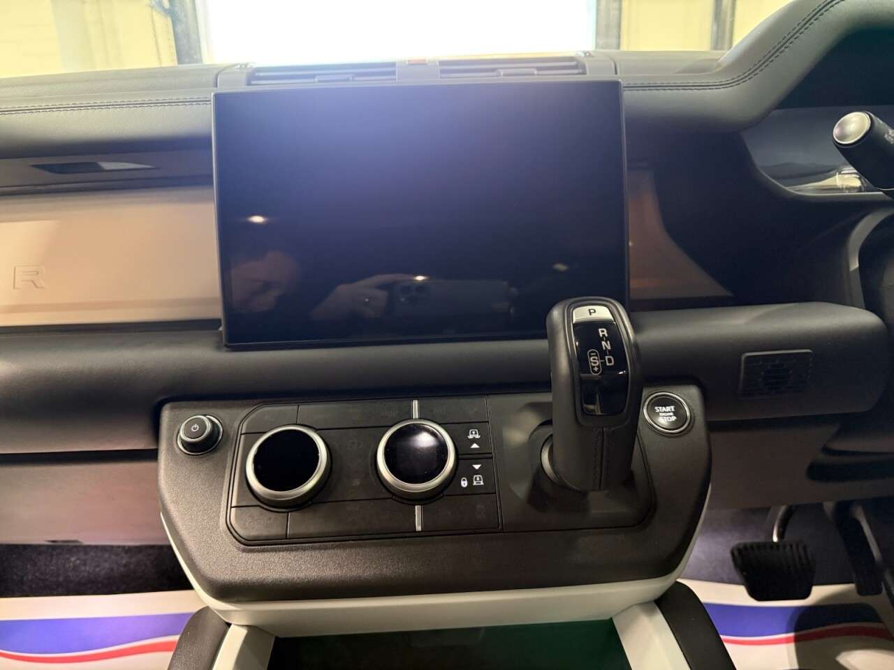 2025 LAND ROVER DEFENDER 2025 LAND ROVER DEFENDER