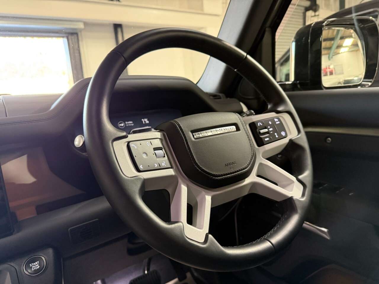 2025 LAND ROVER DEFENDER 2025 LAND ROVER DEFENDER