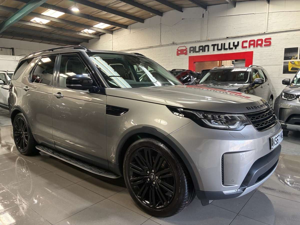 Check out this Land Rover Discovery 2017 Diesel Automatic