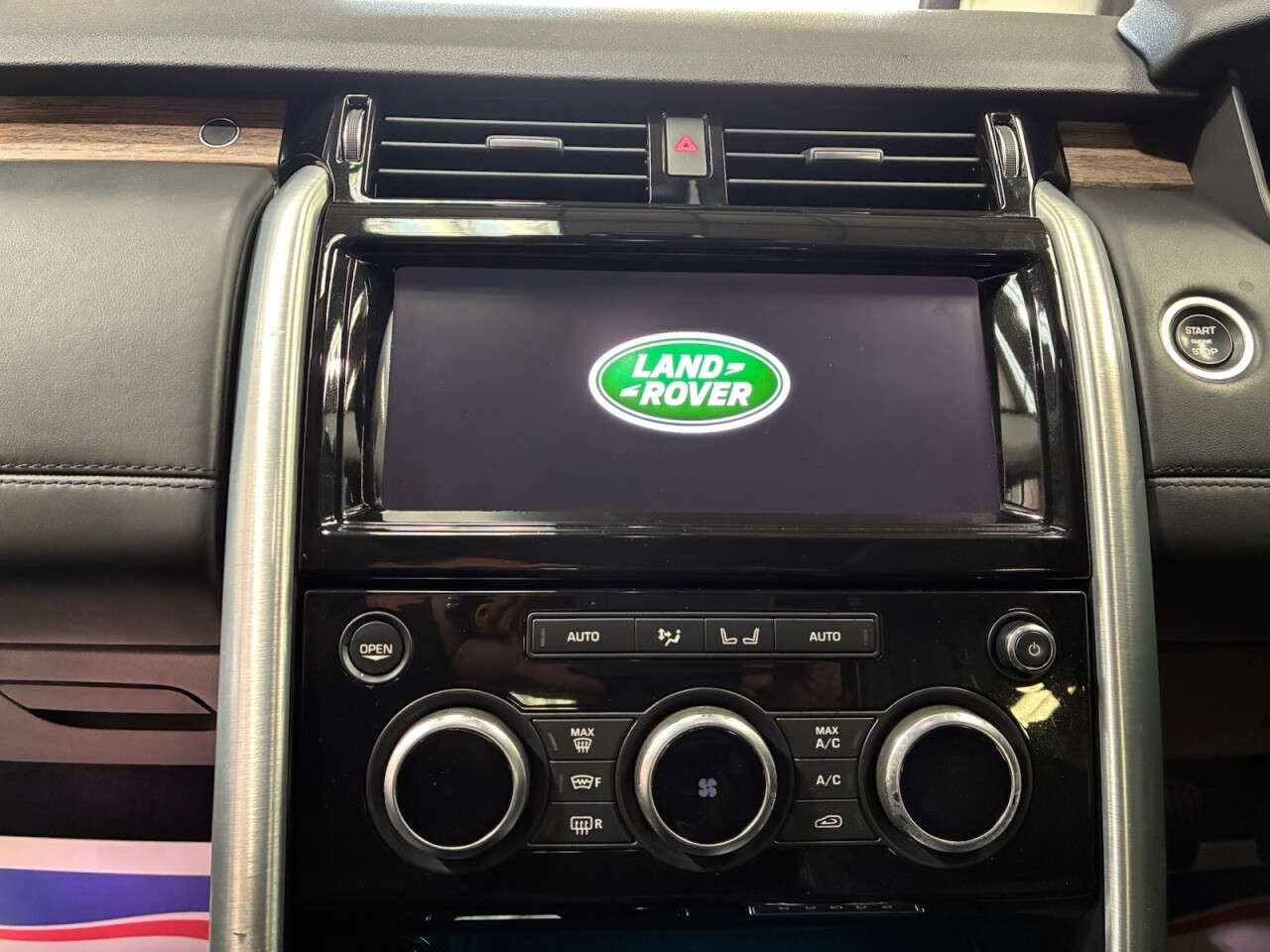 2017 LAND ROVER DISCOVERY 2017 LAND ROVER DISCOVERY