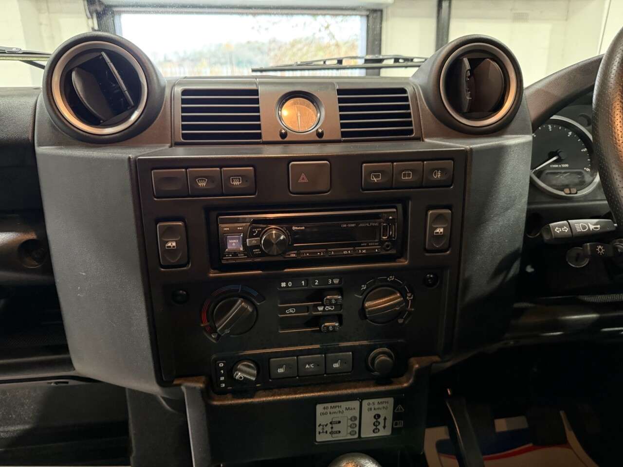 2014 LAND ROVER DEFENDER 2014 LAND ROVER DEFENDER