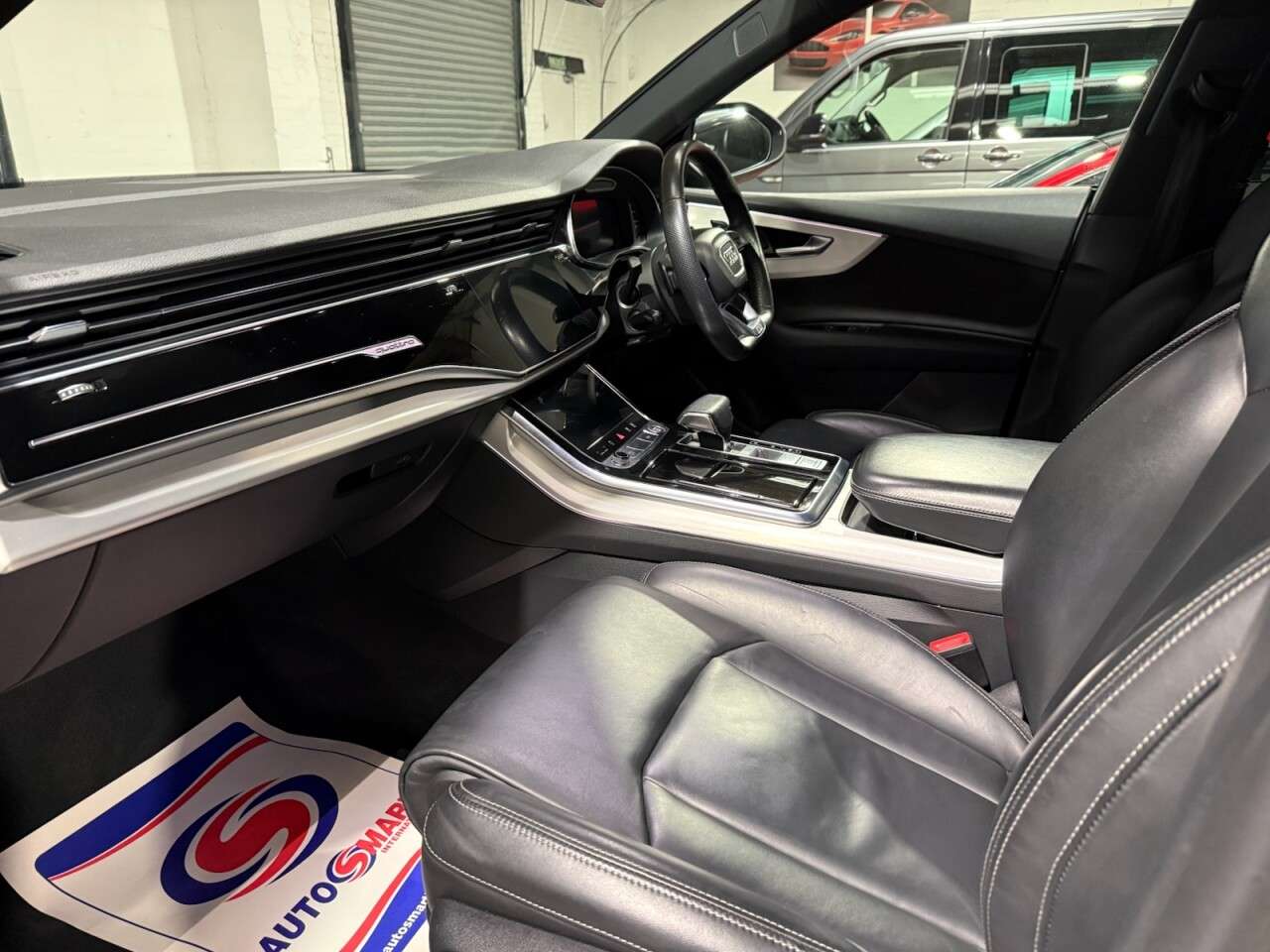 2019 AUDI Q8 2019 AUDI Q8