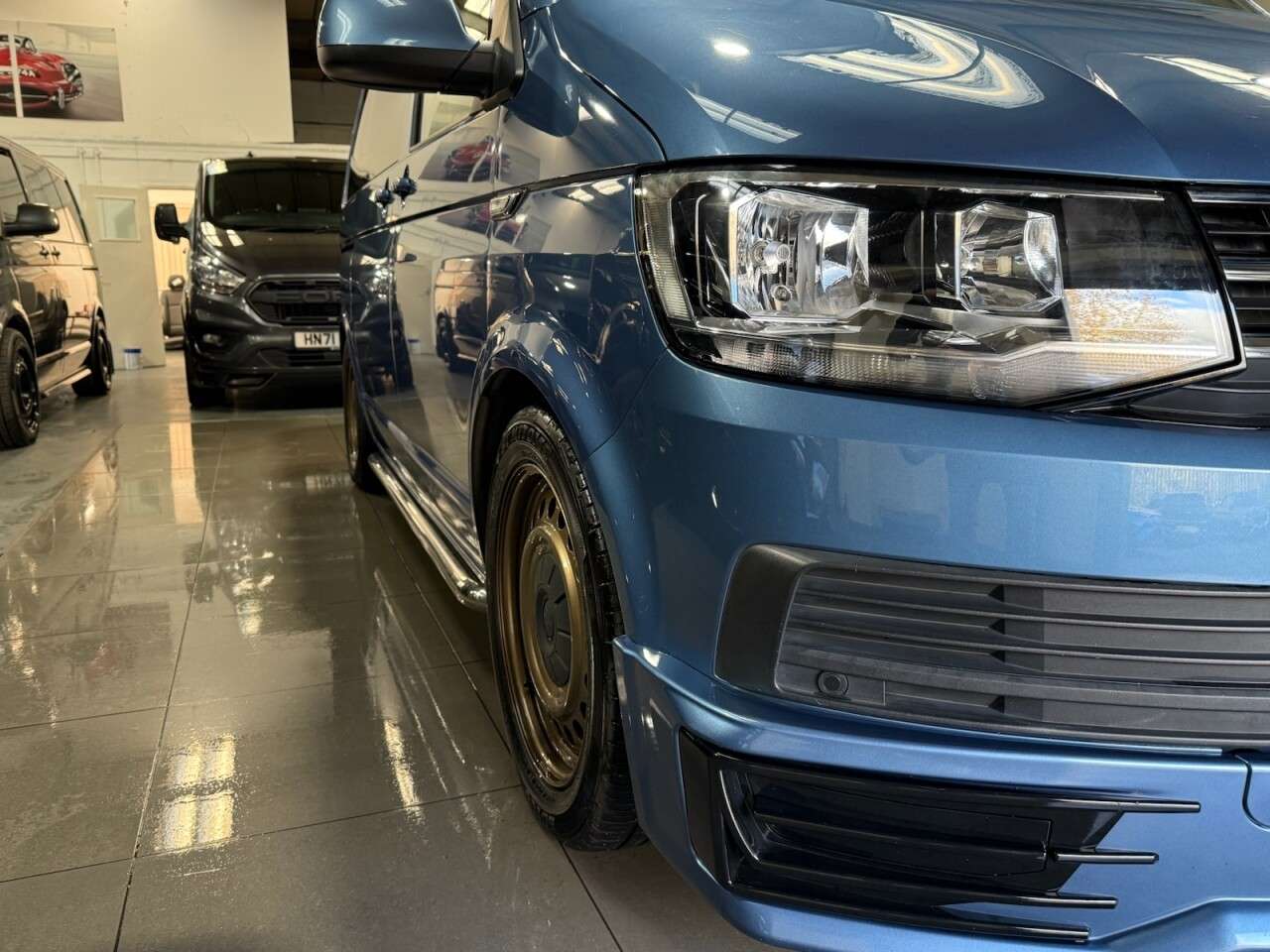 2017 VOLKSWAGEN TRANSPORTER SHUTTLE 2017 VOLKSWAGEN TRANSPORTER SHUTTLE