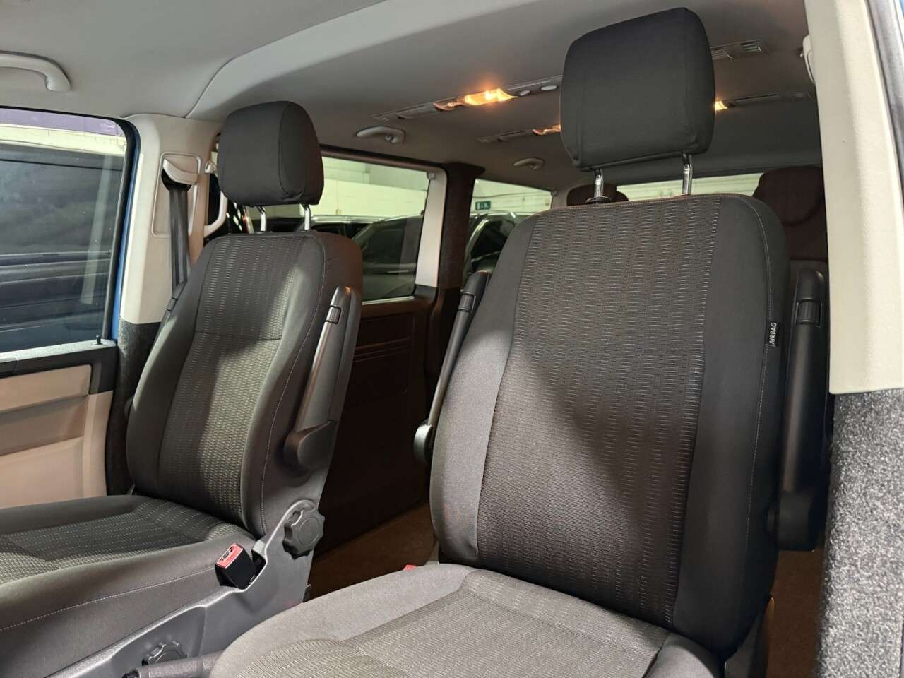 2017 VOLKSWAGEN TRANSPORTER SHUTTLE 2017 VOLKSWAGEN TRANSPORTER SHUTTLE