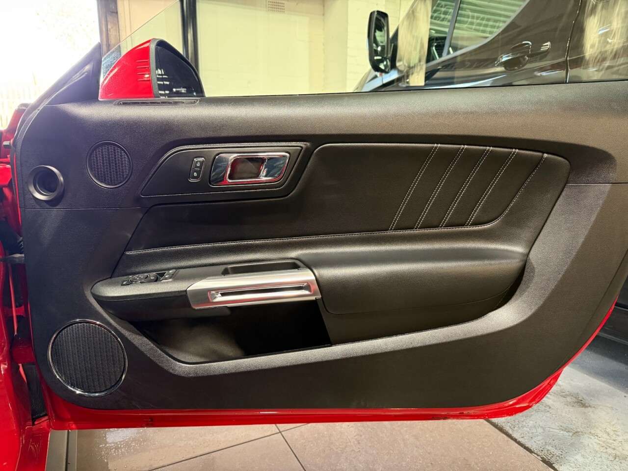 null FORD MUSTANG null FORD MUSTANG