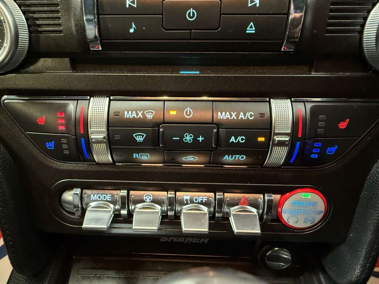 null FORD MUSTANG null FORD MUSTANG