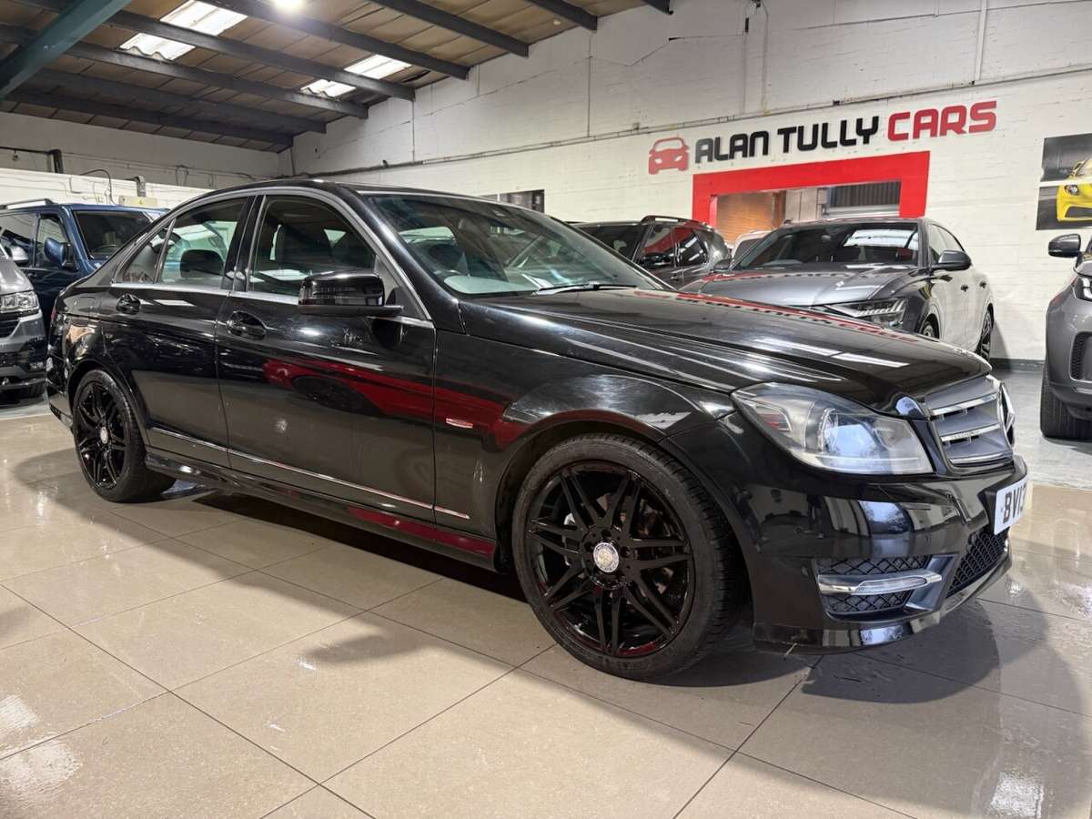 Check out this Mercedes-benz C-class 2013 Diesel Automatic