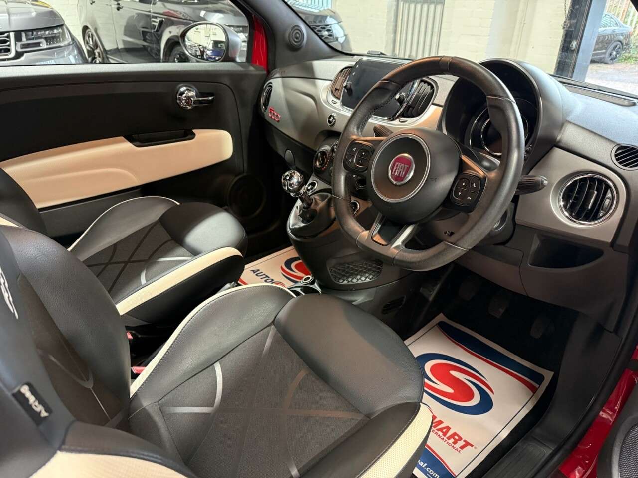 2017 FIAT 500 2017 FIAT 500
