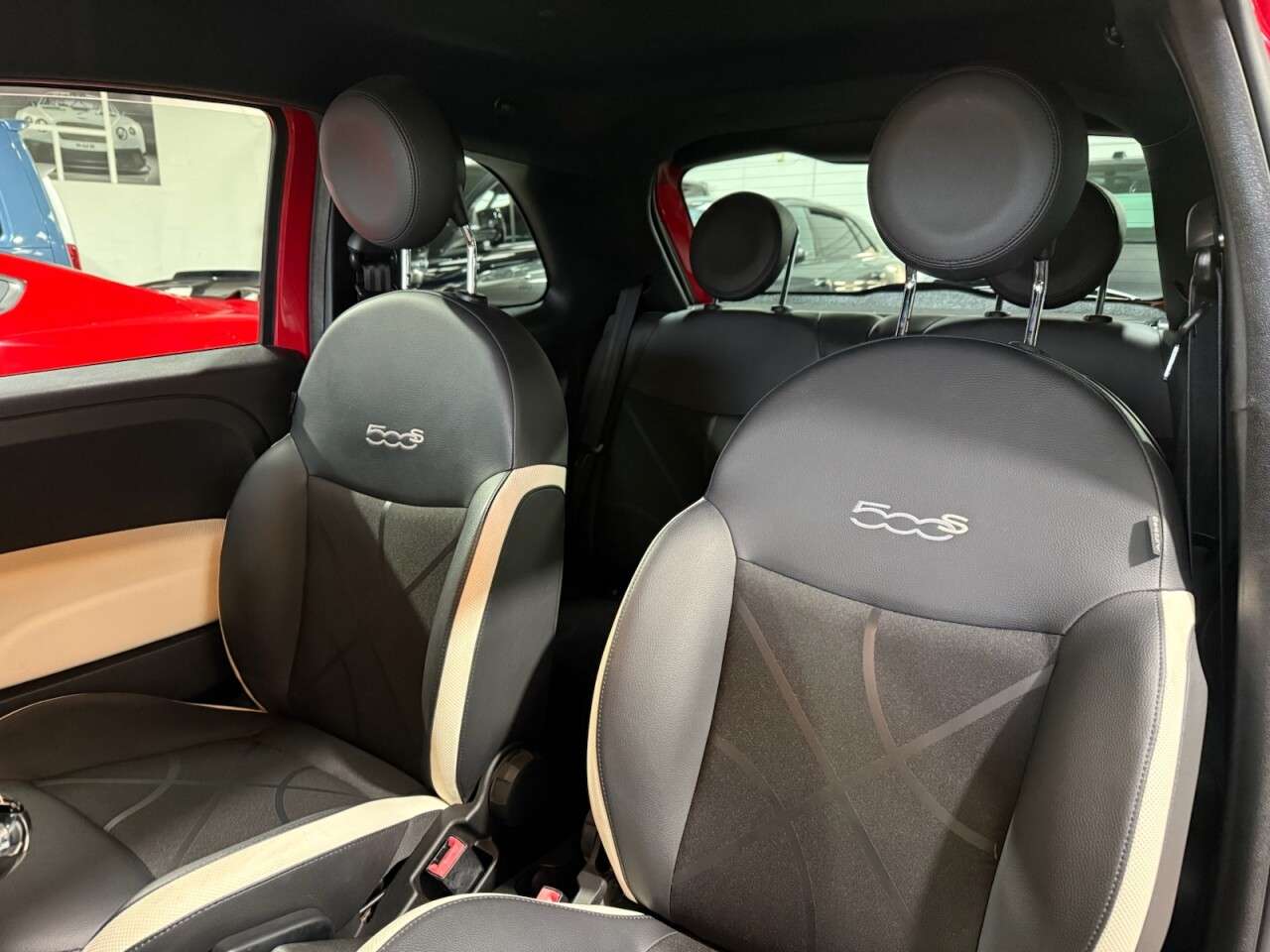 2017 FIAT 500 2017 FIAT 500