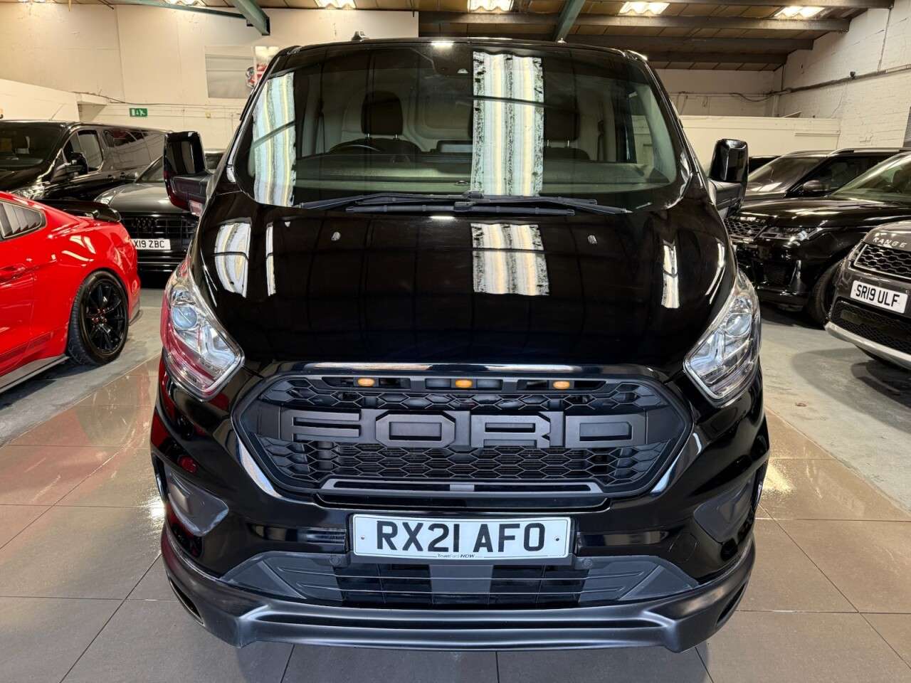 A 2021 FORD TRANSIT CUSTOM 2.0 320 EcoBlue Limited Panel Van 5dr Diesel Auto L1 H1 Euro 6 (s/s) (170 p A 2021 FORD TRANSIT CUSTOM 2.0 320 EcoBlue Limited Panel Van 5dr Diesel Auto L1 H1 Euro 6 (s/s) (170 p