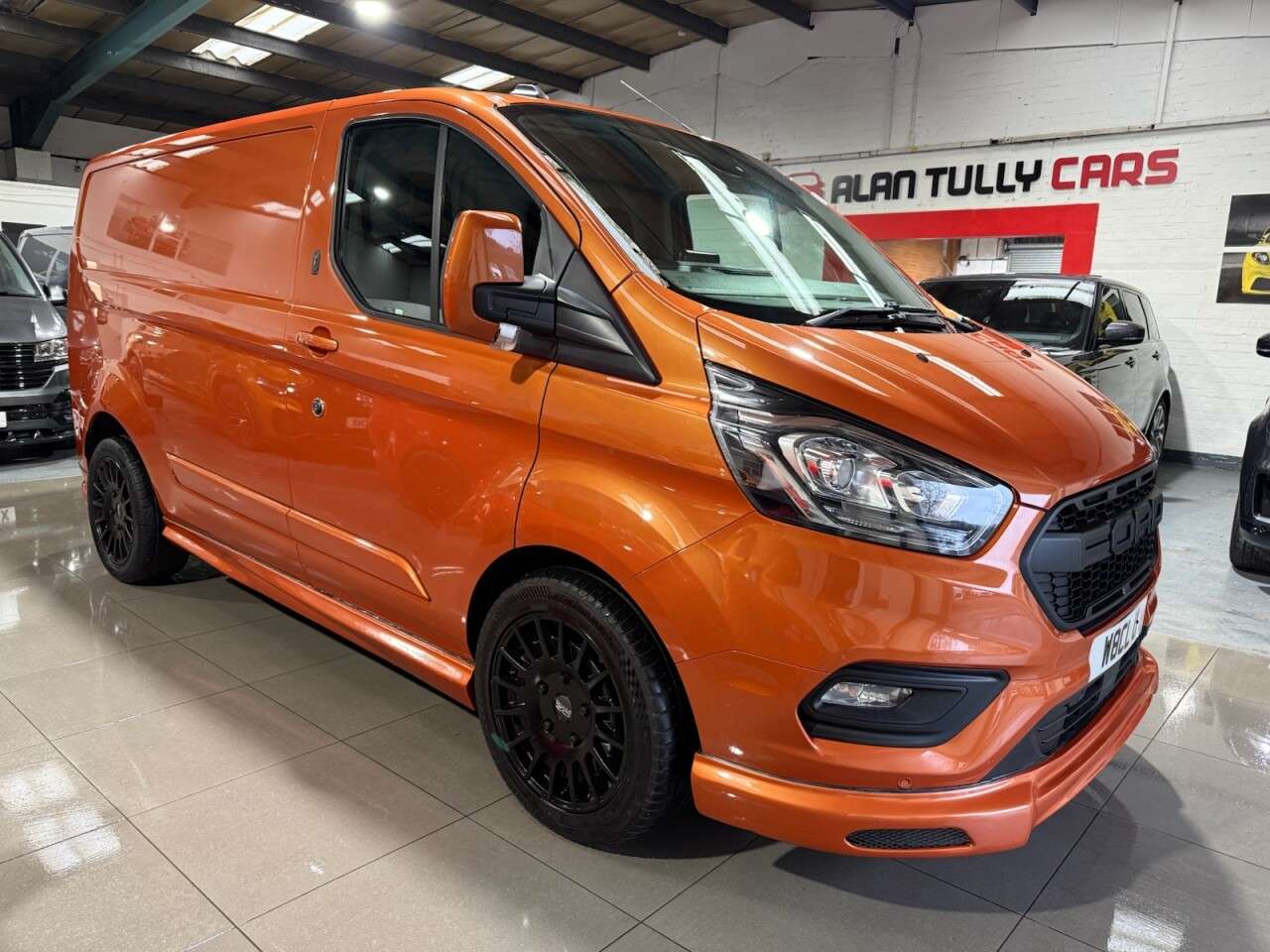 A 2020 FORD TRANSIT CUSTOM 2.0 300 EcoBlue Limited Panel Van 5dr Diesel Manual L1 H1 Euro 6 (s/s) (170 A 2020 FORD TRANSIT CUSTOM 2.0 300 EcoBlue Limited Panel Van 5dr Diesel Manual L1 H1 Euro 6 (s/s) (170