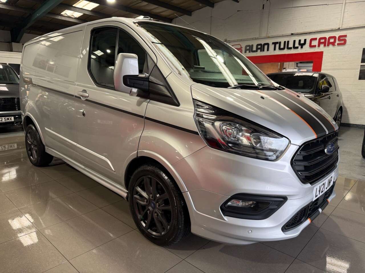 A 2021 FORD TRANSIT CUSTOM 2.0 290 EcoBlue Sport Panel Van 5dr Diesel Auto L1 H1 Euro 6 (s/s) (185 ps) A 2021 FORD TRANSIT CUSTOM 2.0 290 EcoBlue Sport Panel Van 5dr Diesel Auto L1 H1 Euro 6 (s/s) (185 ps)
