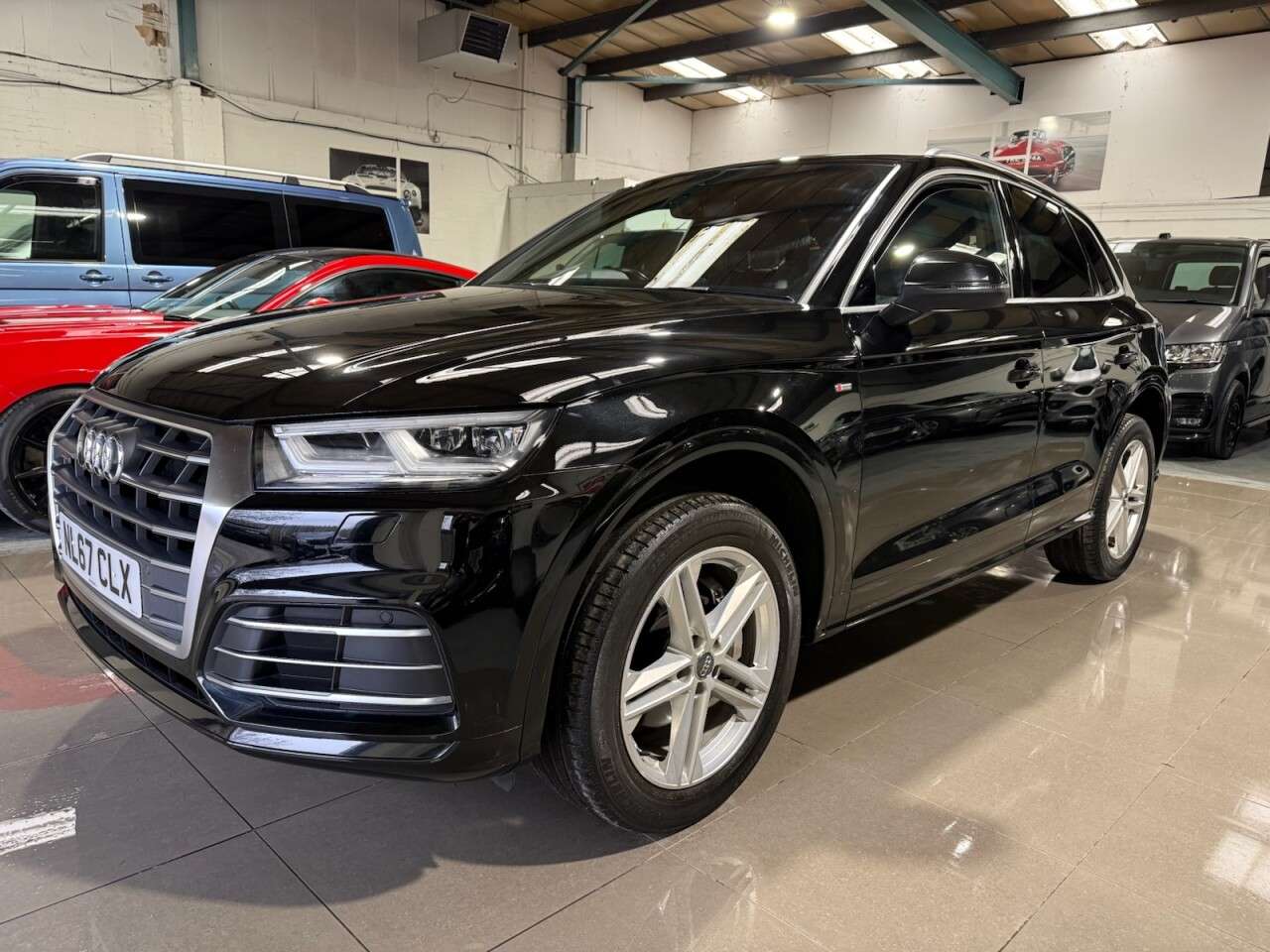 A 2017 AUDI Q5 2.0 TDI S line SUV 5dr Diesel S Tronic quattro Euro 6 (s/s) (190 ps) A 2017 AUDI Q5 2.0 TDI S line SUV 5dr Diesel S Tronic quattro Euro 6 (s/s) (190 ps)