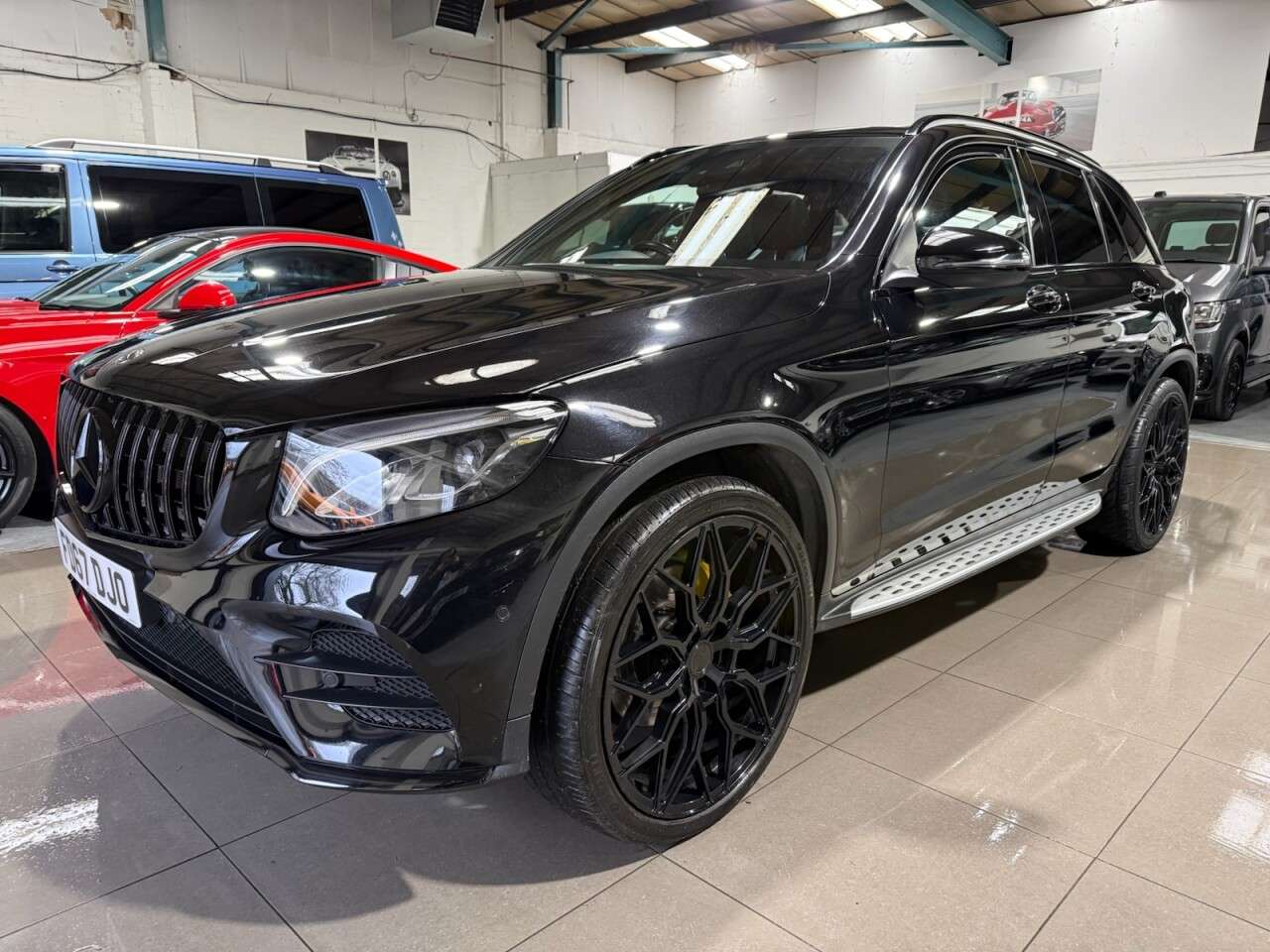 A 2017 MERCEDES-BENZ GLC 2.1 GLC250d AMG Line (Premium Plus) SUV 5dr Diesel G-Tronic 4MATIC Euro 6 ( A 2017 MERCEDES-BENZ GLC 2.1 GLC250d AMG Line (Premium Plus) SUV 5dr Diesel G-Tronic 4MATIC Euro 6 (