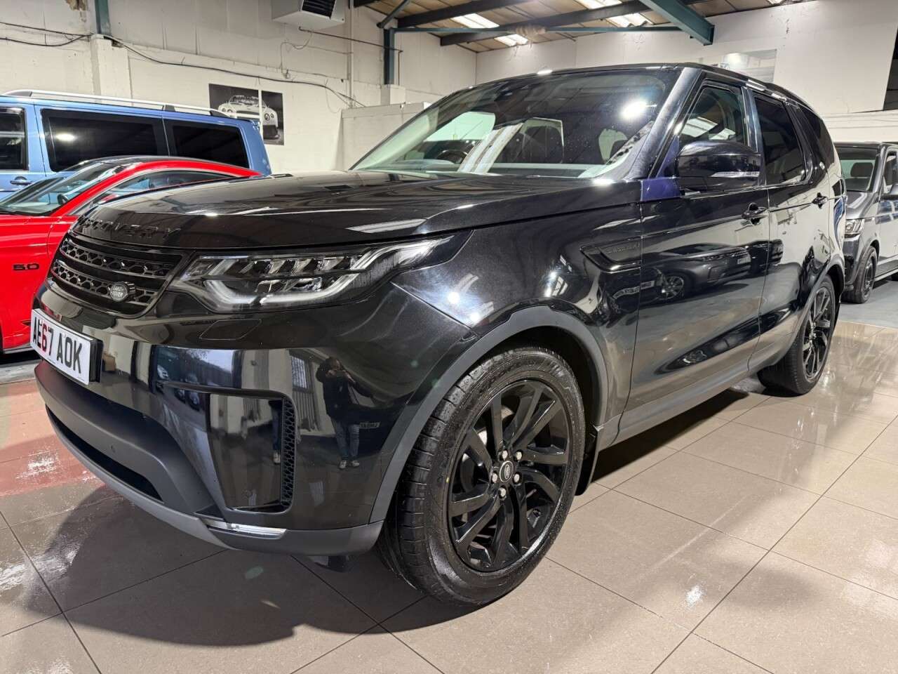 A 2017 LAND ROVER DISCOVERY 3.0 TD V6 HSE SUV 5dr Diesel Auto 4WD Euro 6 (s/s) (258 ps) A 2017 LAND ROVER DISCOVERY 3.0 TD V6 HSE SUV 5dr Diesel Auto 4WD Euro 6 (s/s) (258 ps)