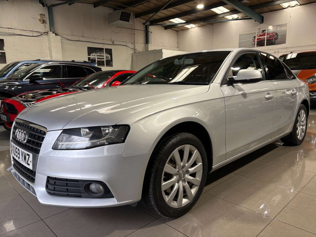 A 2009 AUDI A4 2.0 TDI Executive SE Saloon 4dr Diesel Multitronic Euro 4 (143 ps) A 2009 AUDI A4 2.0 TDI Executive SE Saloon 4dr Diesel Multitronic Euro 4 (143 ps)