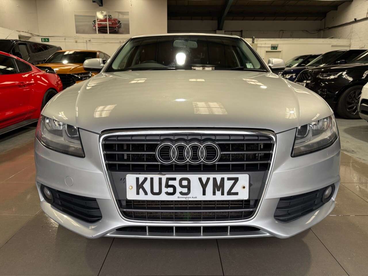 A 2009 AUDI A4 2.0 TDI Executive SE Saloon 4dr Diesel Multitronic Euro 4 (143 ps) A 2009 AUDI A4 2.0 TDI Executive SE Saloon 4dr Diesel Multitronic Euro 4 (143 ps)