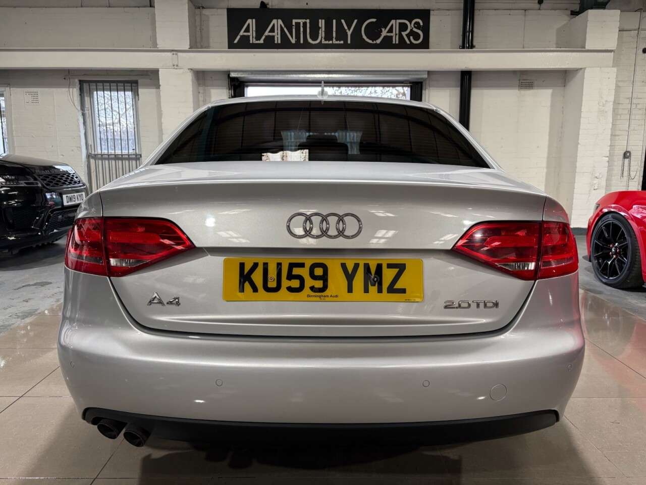 A 2009 AUDI A4 2.0 TDI Executive SE Saloon 4dr Diesel Multitronic Euro 4 (143 ps) A 2009 AUDI A4 2.0 TDI Executive SE Saloon 4dr Diesel Multitronic Euro 4 (143 ps)