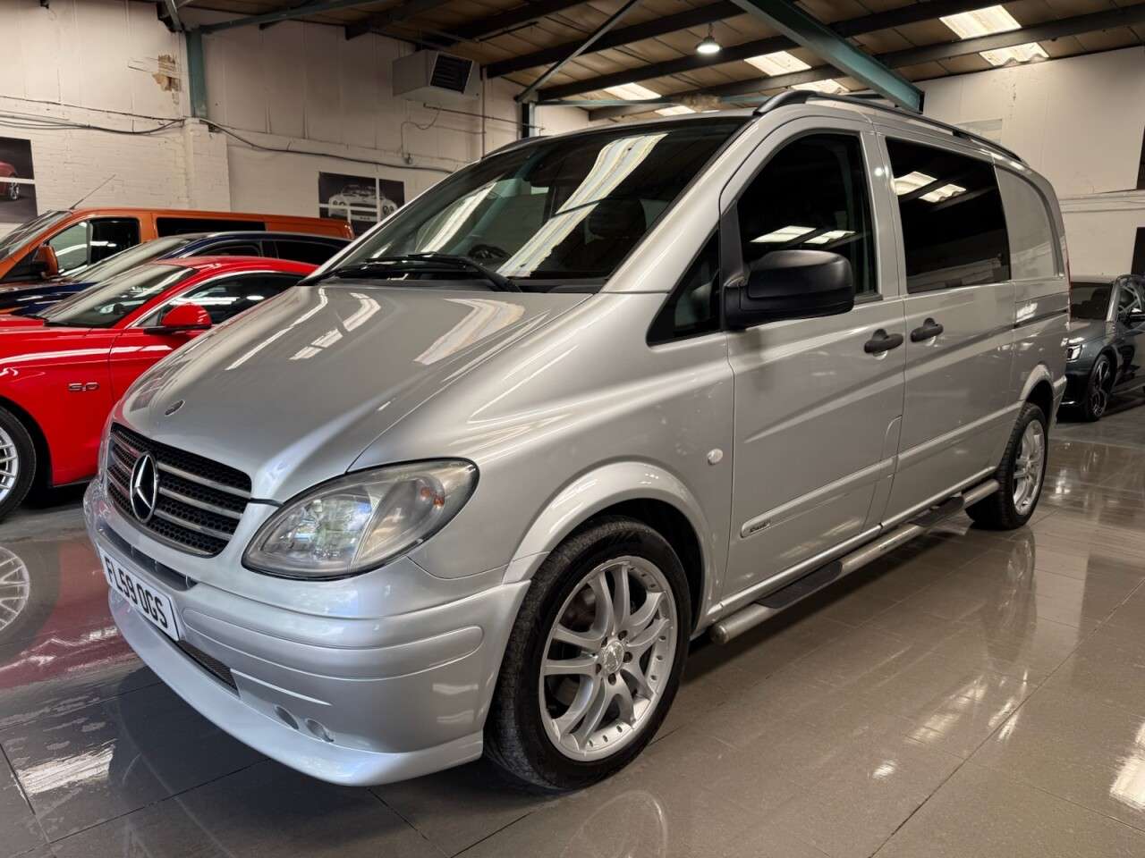 A 2009 MERCEDES-BENZ VITO 3.0 120CDI Compact Panel Van 5dr Diesel Automatic SWB (204 bhp) A 2009 MERCEDES-BENZ VITO 3.0 120CDI Compact Panel Van 5dr Diesel Automatic SWB (204 bhp)