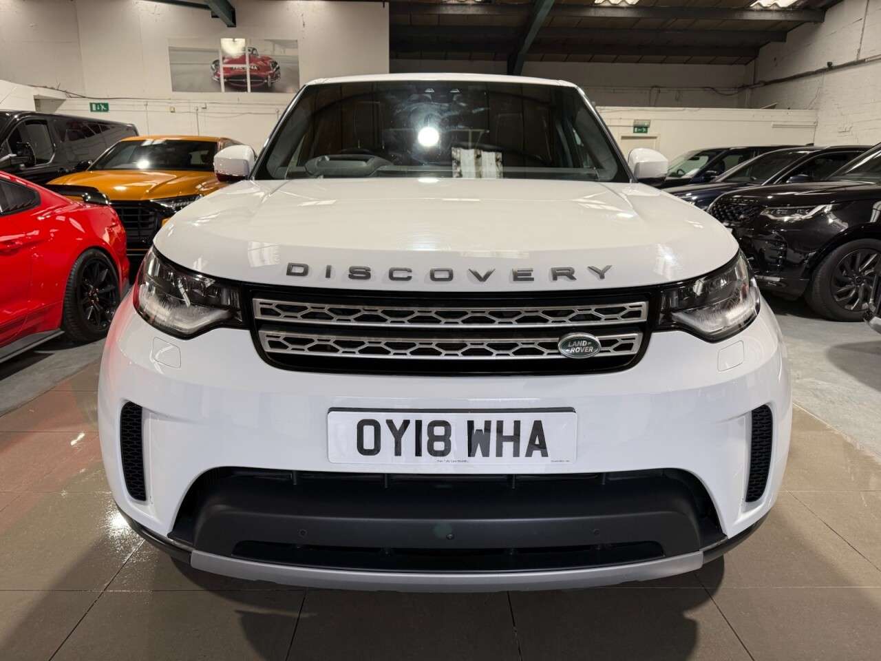 A 2018 LAND ROVER DISCOVERY 3.0 TD V6 HSE SUV 5dr Diesel Auto 4WD Euro 6 (s/s) (258 ps) A 2018 LAND ROVER DISCOVERY 3.0 TD V6 HSE SUV 5dr Diesel Auto 4WD Euro 6 (s/s) (258 ps)