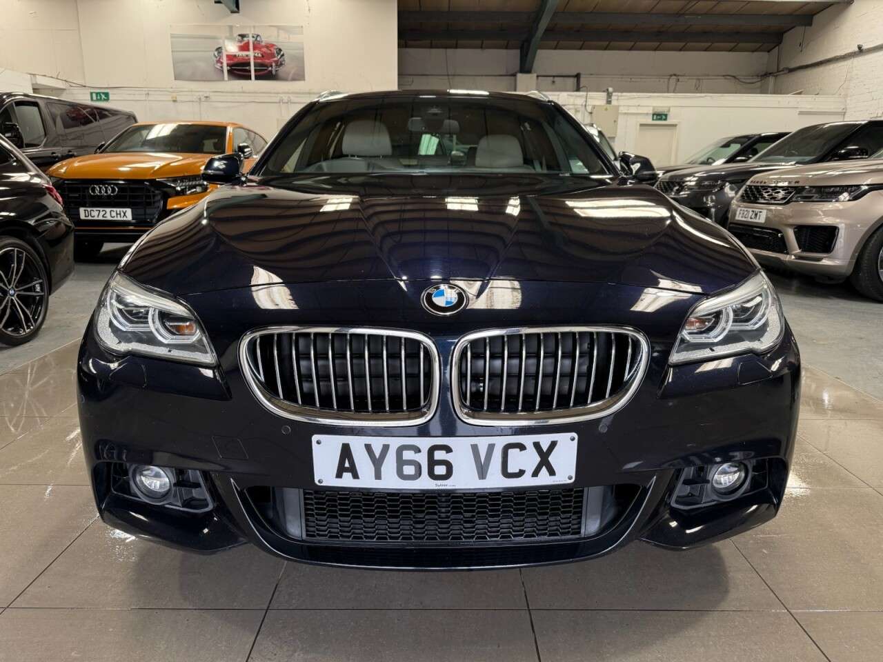 A 2016 BMW 5 SERIES 3.0 530d M Sport Touring 5dr Diesel Auto Euro 6 (s/s) (258 ps) BMW SERVICE A 2016 BMW 5 SERIES 3.0 530d M Sport Touring 5dr Diesel Auto Euro 6 (s/s) (258 ps) BMW SERVICE