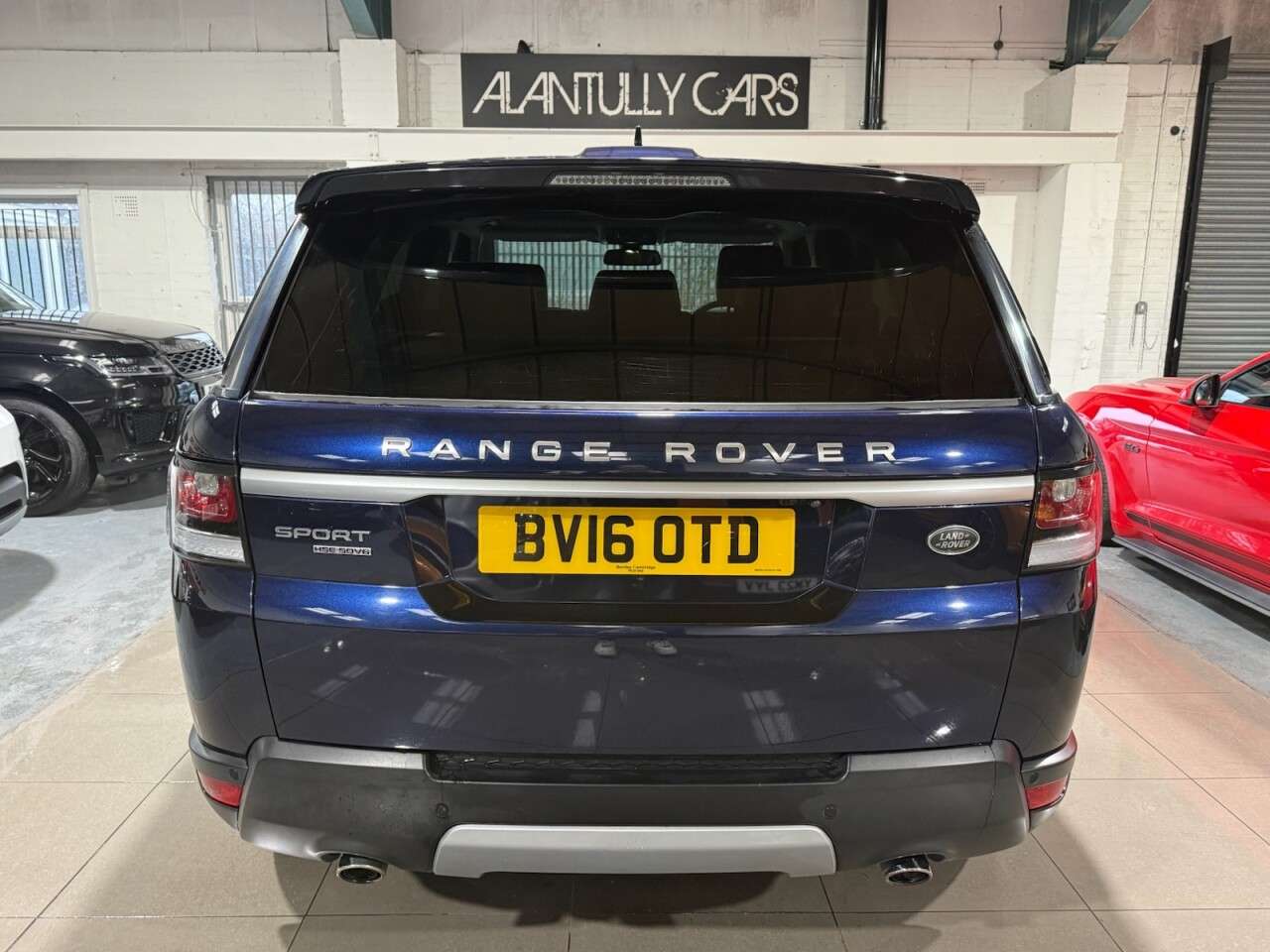 A 2016 LAND ROVER RANGE ROVER SPORT RANGE ROVER SPORT HSE SDV6 A 2016 LAND ROVER RANGE ROVER SPORT RANGE ROVER SPORT HSE SDV6