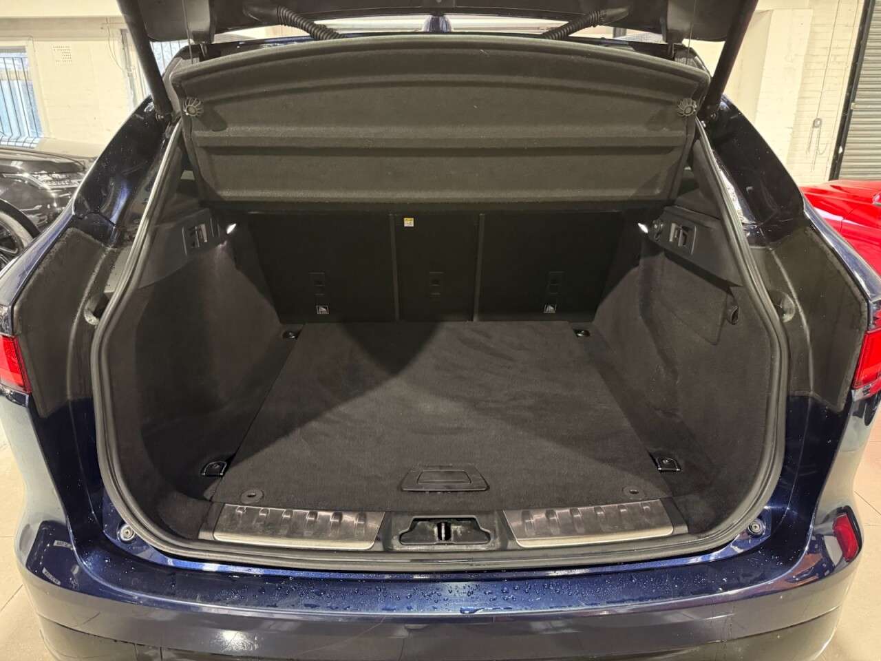 2017 JAGUAR F-PACE 2017 JAGUAR F-PACE