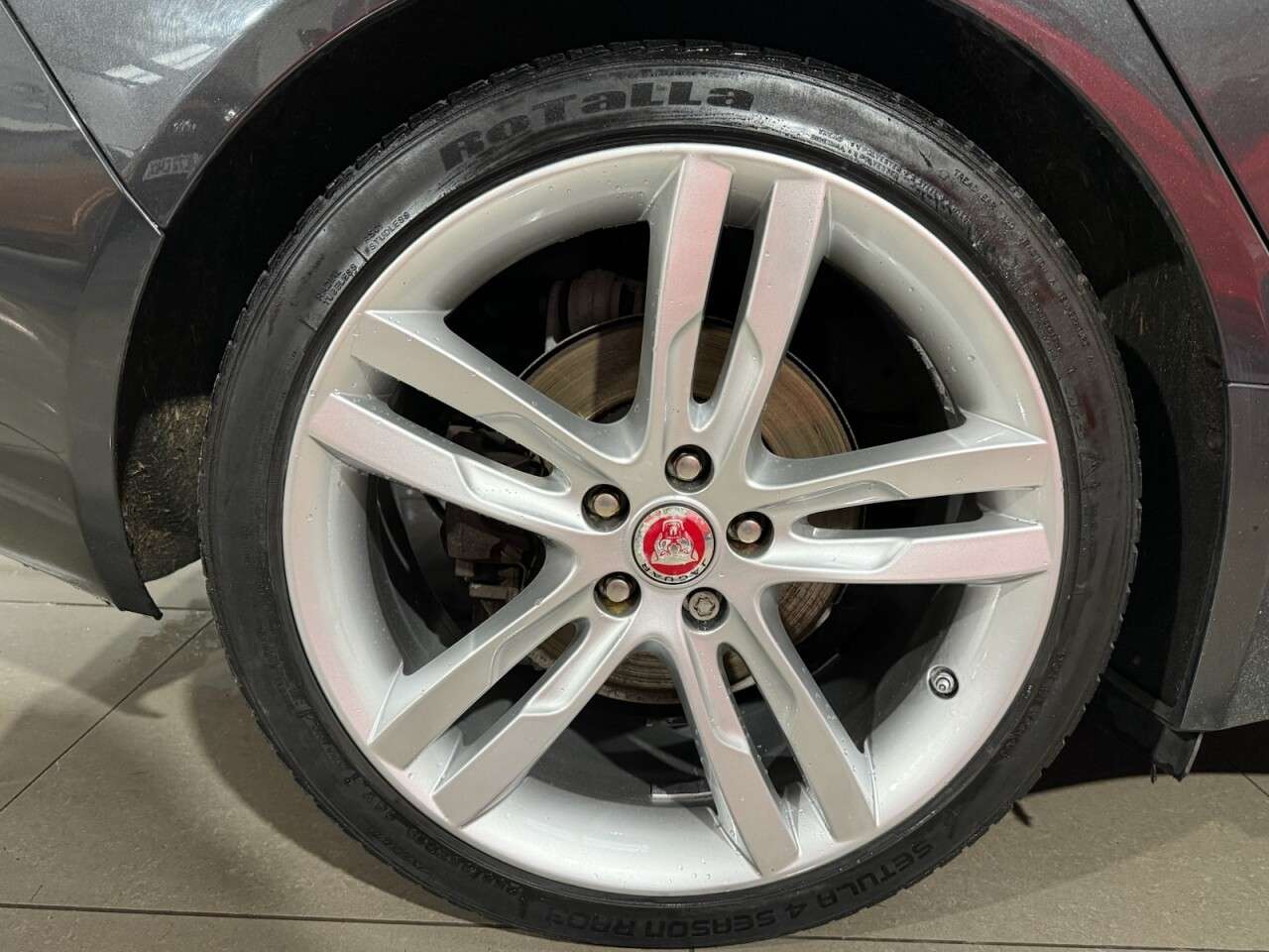 2016 JAGUAR XE 2016 JAGUAR XE