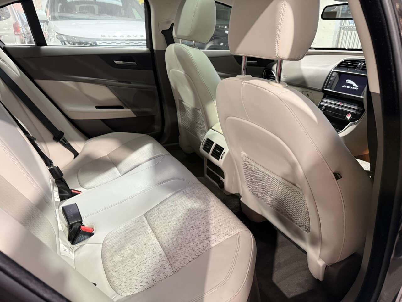 2016 JAGUAR XE 2016 JAGUAR XE