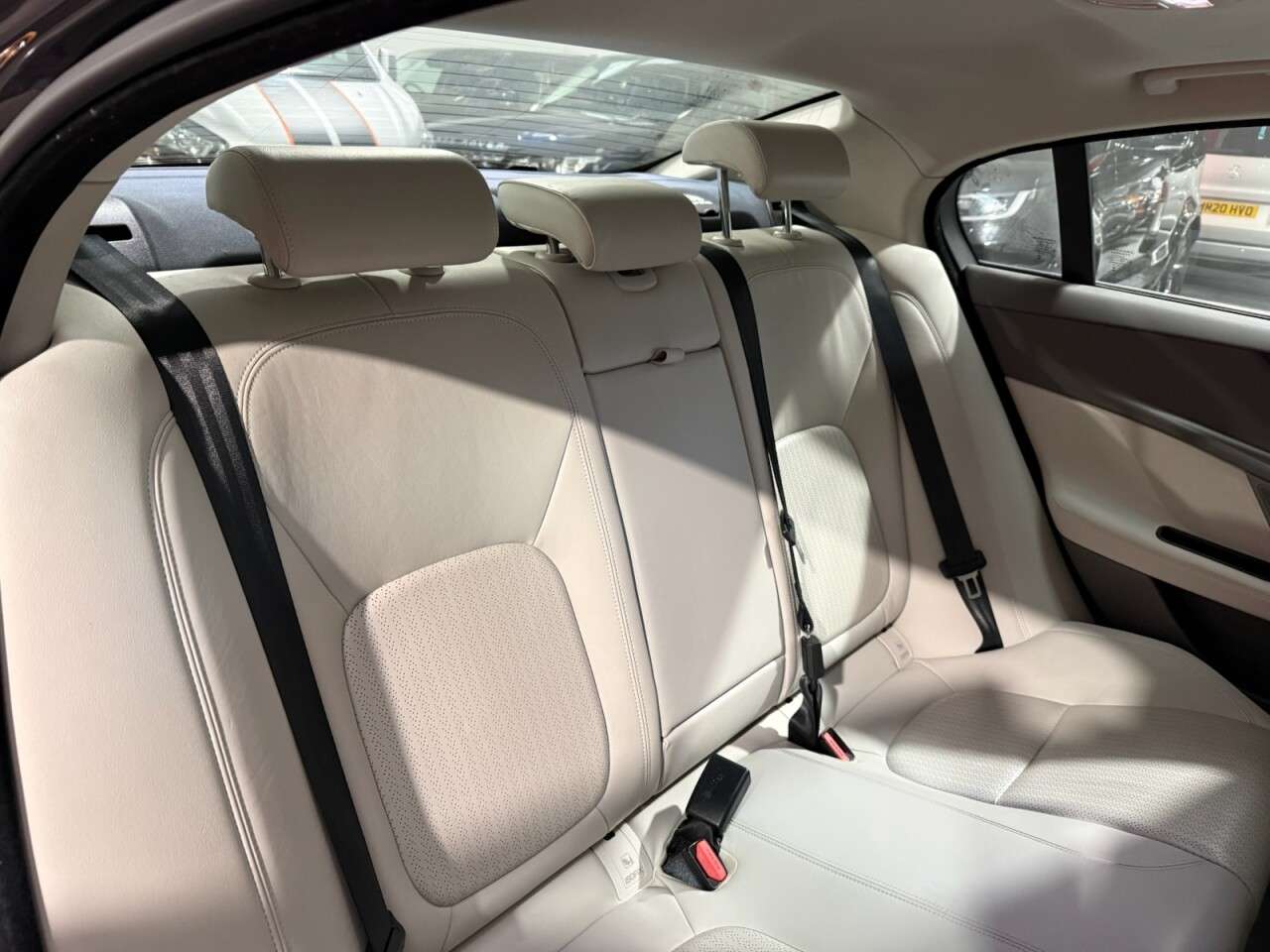 2016 JAGUAR XE 2016 JAGUAR XE