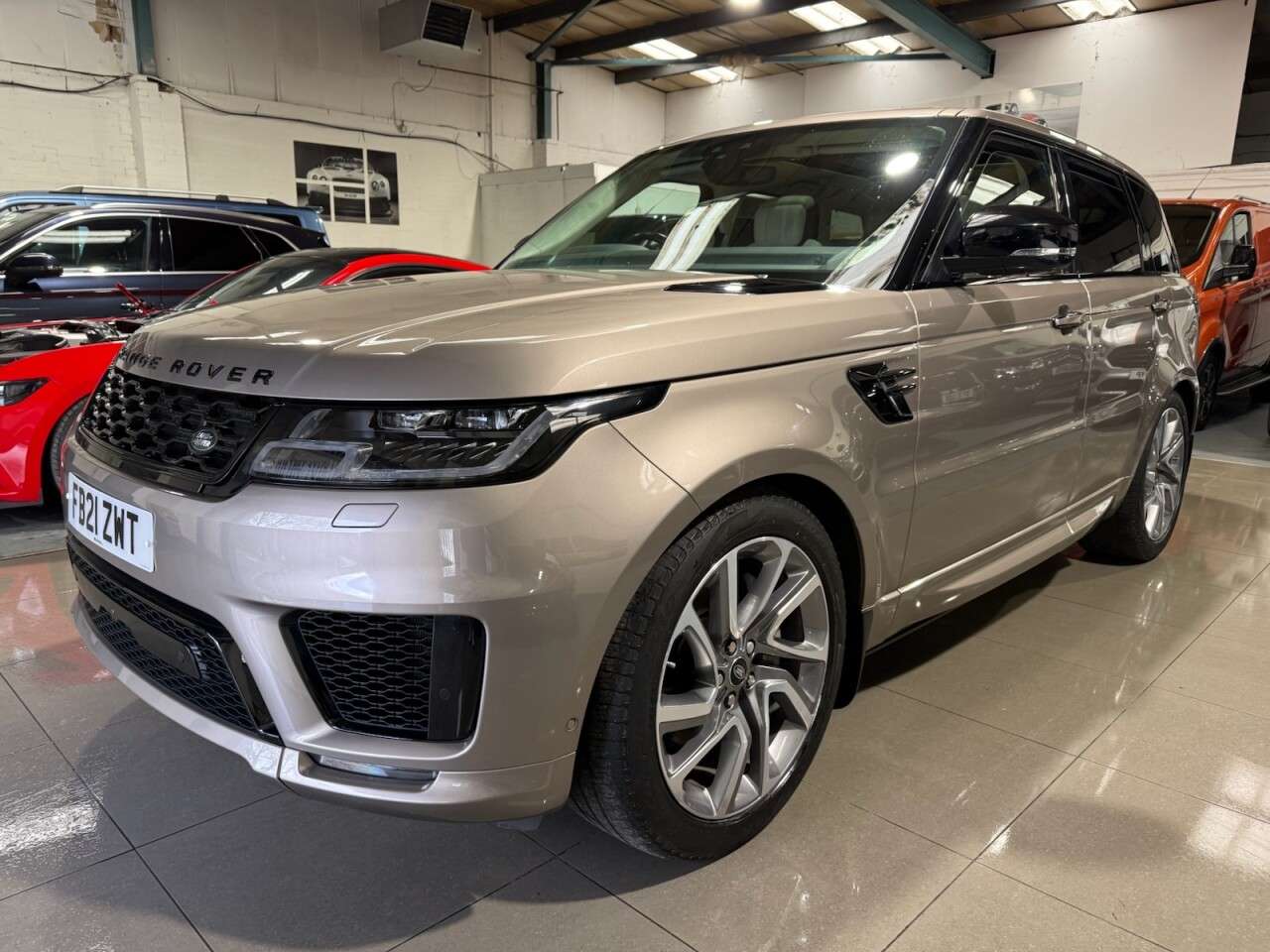 A 2021 LAND ROVER RANGE ROVER SPORT 3.0 D300 MHEV Autobiography Dynamic SUV 5dr Diesel Auto 4WD Euro 6 (s/s) (3 A 2021 LAND ROVER RANGE ROVER SPORT 3.0 D300 MHEV Autobiography Dynamic SUV 5dr Diesel Auto 4WD Euro 6 (s/s) (3