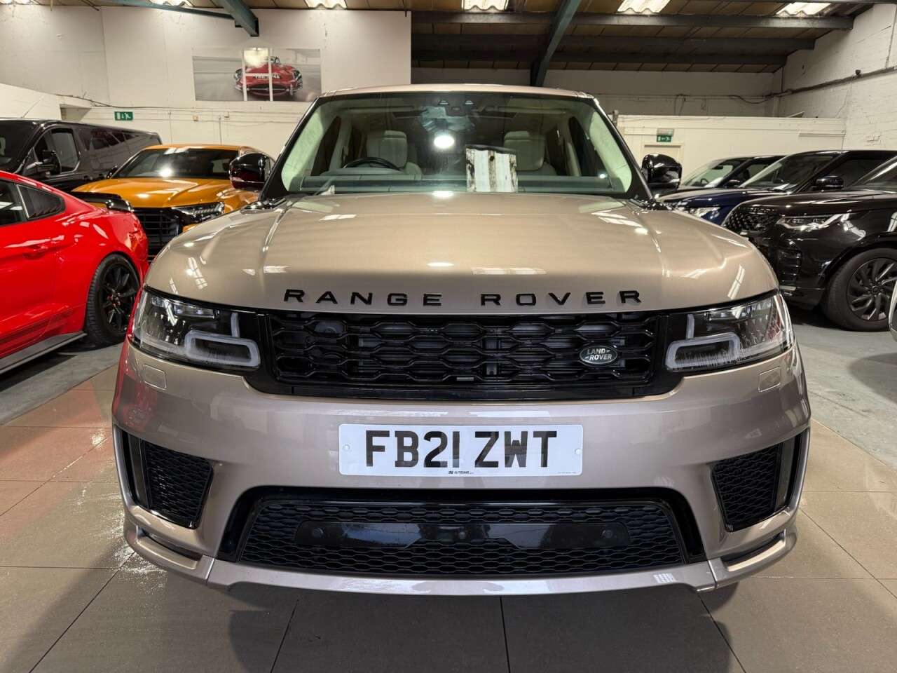 A 2021 LAND ROVER RANGE ROVER SPORT 3.0 D300 MHEV Autobiography Dynamic SUV 5dr Diesel Auto 4WD Euro 6 (s/s) (3 A 2021 LAND ROVER RANGE ROVER SPORT 3.0 D300 MHEV Autobiography Dynamic SUV 5dr Diesel Auto 4WD Euro 6 (s/s) (3