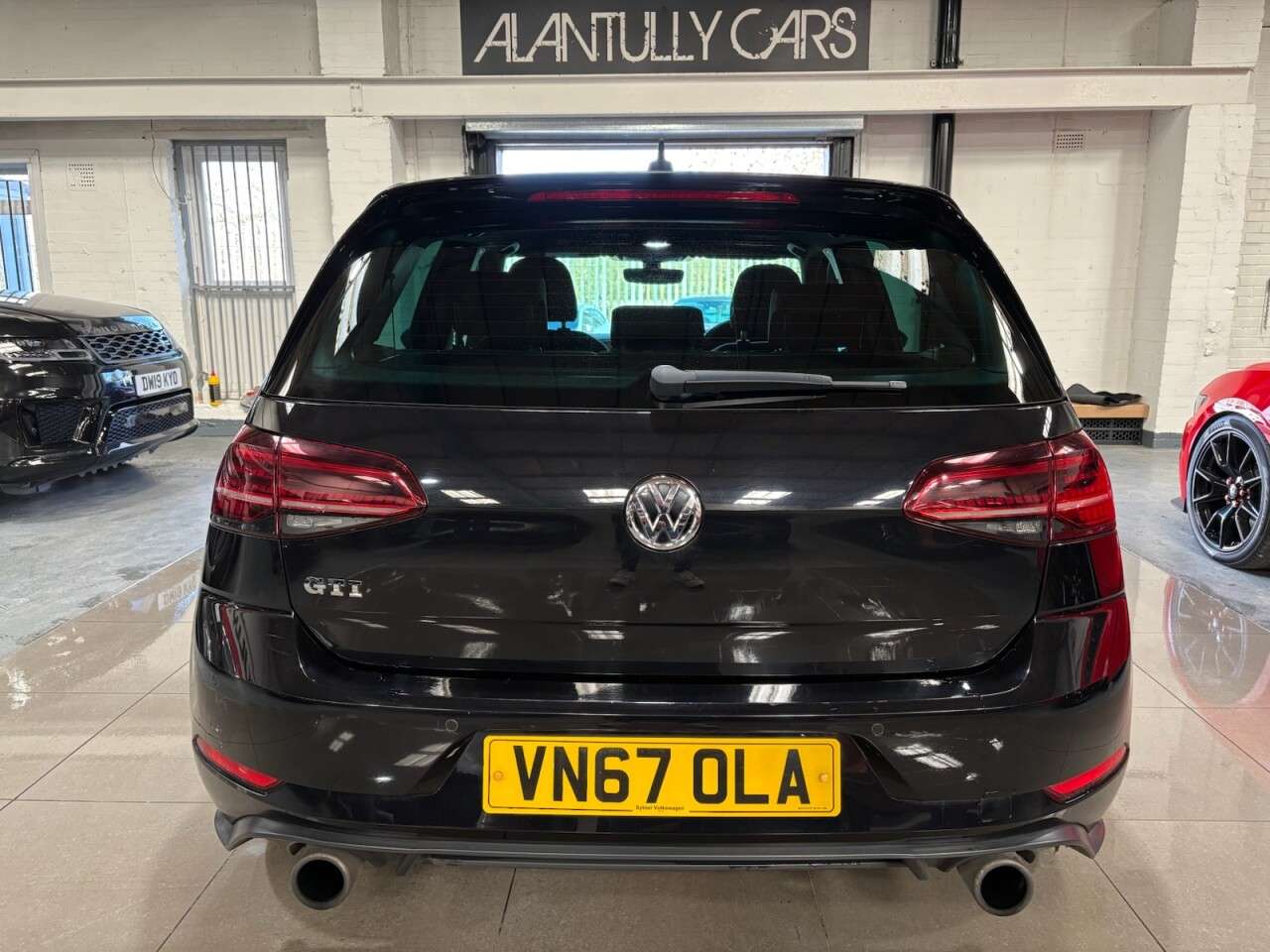 A 2017 VOLKSWAGEN GOLF 2.0 TSI GTI Hatchback 5dr Petrol Manual Euro 6 (s/s) (230 ps) A 2017 VOLKSWAGEN GOLF 2.0 TSI GTI Hatchback 5dr Petrol Manual Euro 6 (s/s) (230 ps)