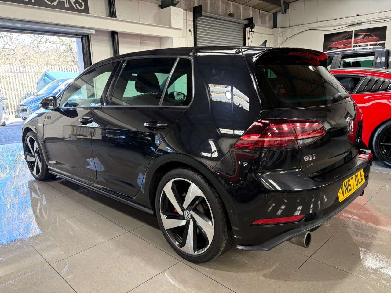 2017 VOLKSWAGEN GOLF 2017 VOLKSWAGEN GOLF