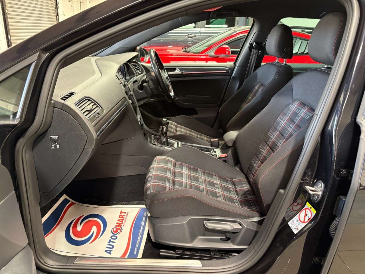 2017 VOLKSWAGEN GOLF 2017 VOLKSWAGEN GOLF