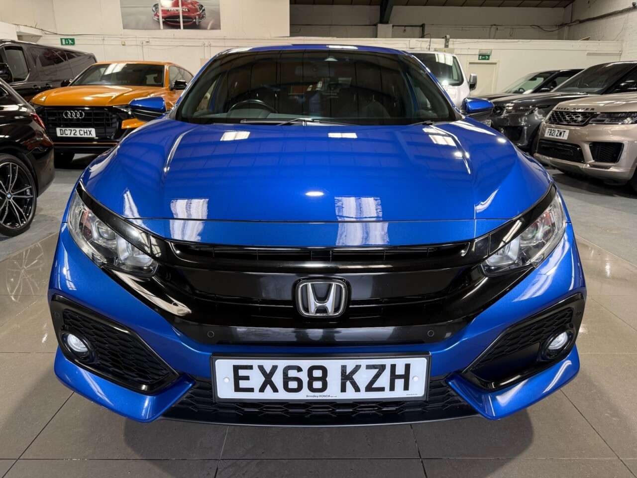 A 2018 HONDA CIVIC 1.0 VTEC Turbo SR Hatchback 5dr Petrol CVT Euro 6 (s/s) (126 ps) A 2018 HONDA CIVIC 1.0 VTEC Turbo SR Hatchback 5dr Petrol CVT Euro 6 (s/s) (126 ps)