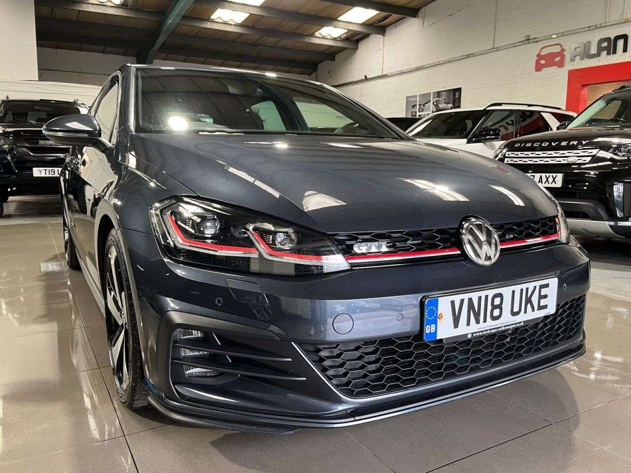 2018 VOLKSWAGEN GOLF 2018 VOLKSWAGEN GOLF