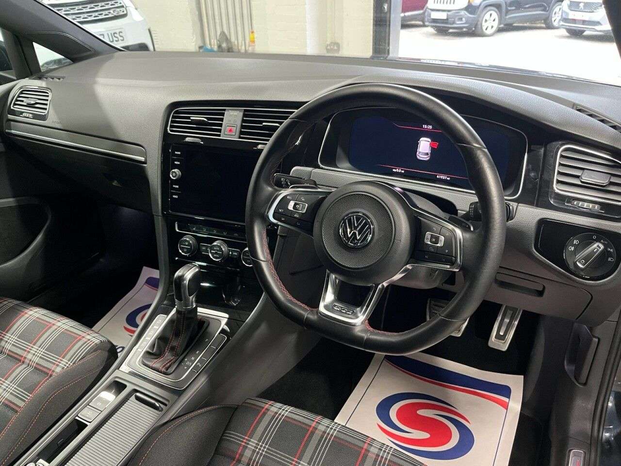 2018 VOLKSWAGEN GOLF 2018 VOLKSWAGEN GOLF