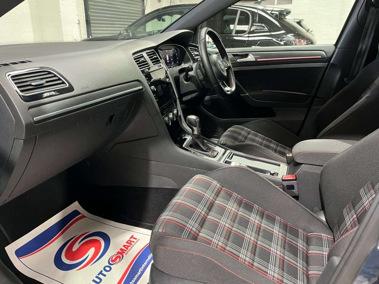 2018 VOLKSWAGEN GOLF 2018 VOLKSWAGEN GOLF