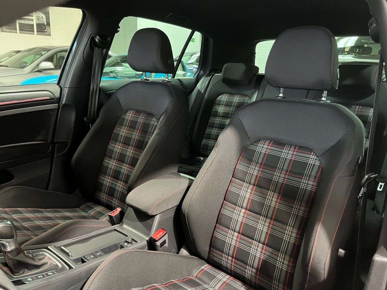 2018 VOLKSWAGEN GOLF 2018 VOLKSWAGEN GOLF