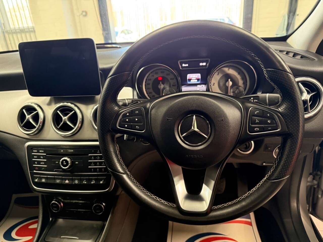 2017 MERCEDES-BENZ GLA 2017 MERCEDES-BENZ GLA